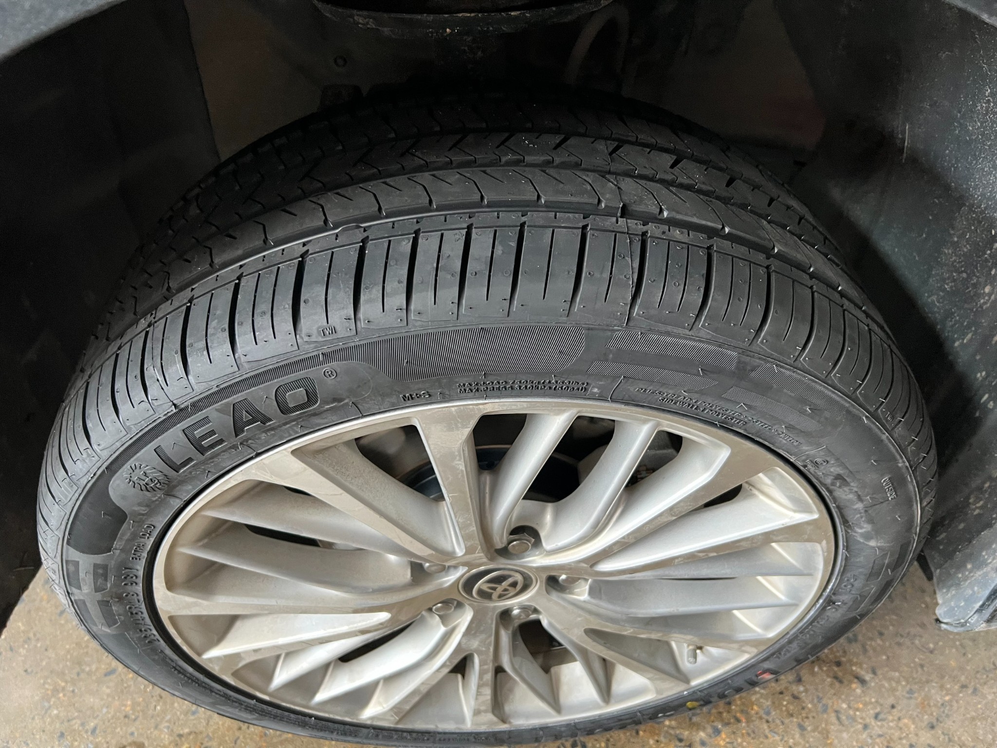 Lốp 235/45R18 LION SPORT3 98Y XL LA (HB) CCC PCI_thumbnail_6