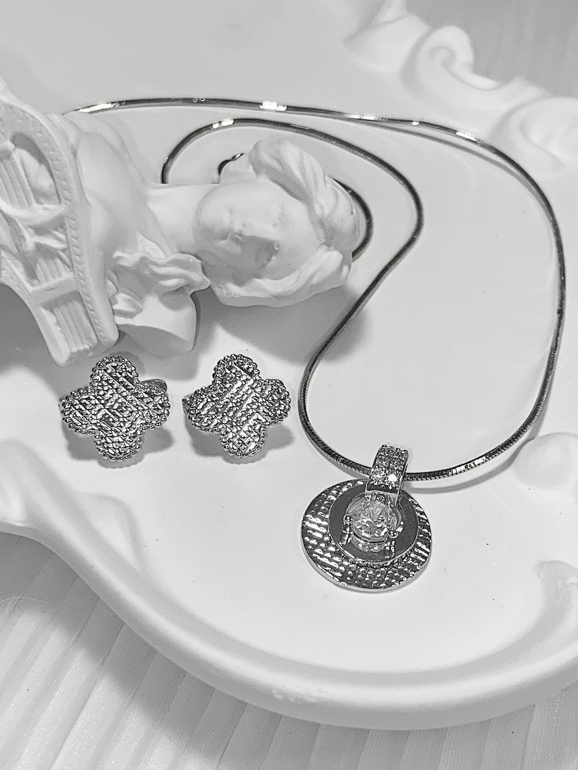 [May jewels] Bông Tai Cỏ Bốn Lá Thanh Lịch Bản Nhám - Hoa Tai cỏ may mắn dành cho nữ_thumbnail_1