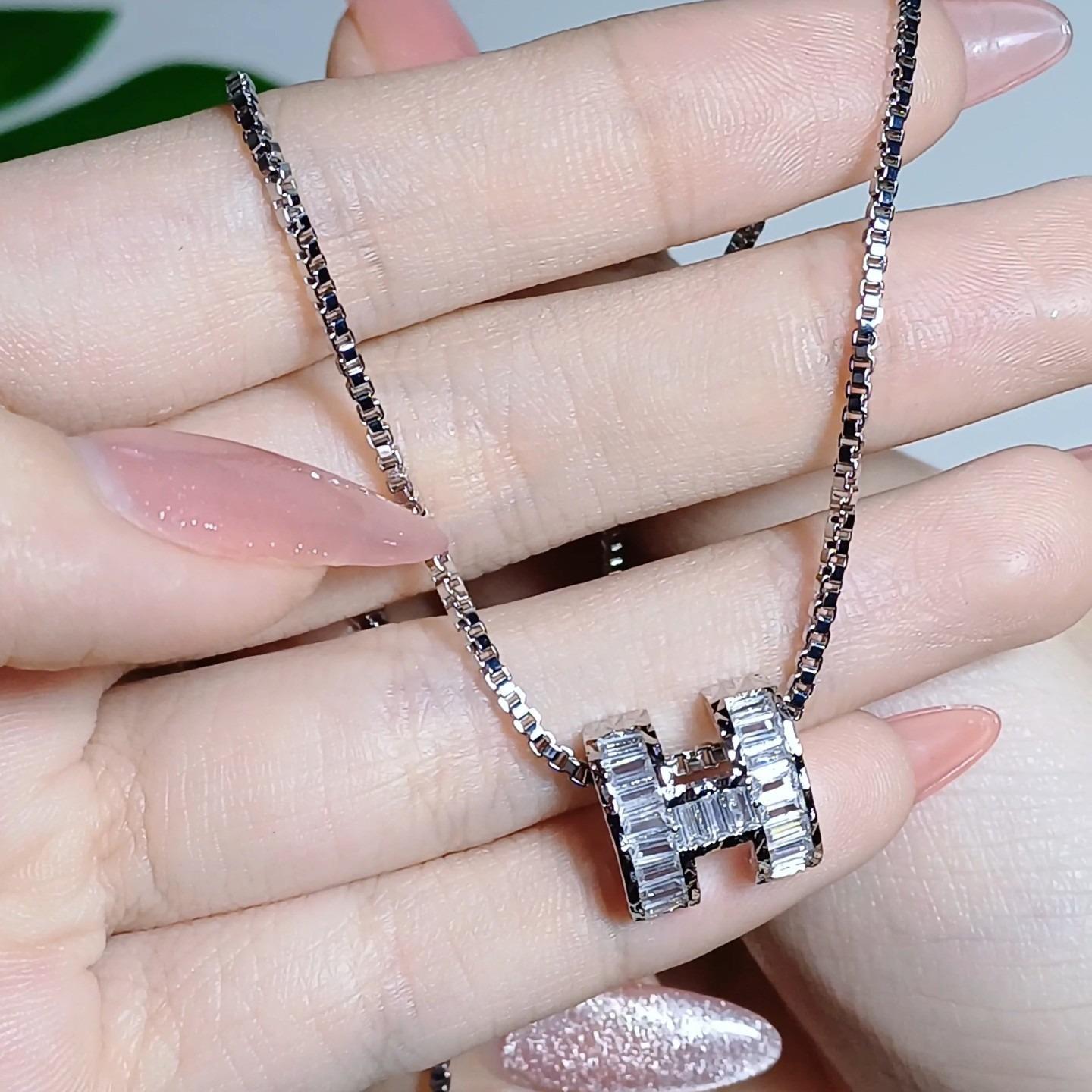 [May jewels] Dây chuyền chữ H đính đá sang trọng và tinh tế dành cho cả nữ và nam_thumbnail_4