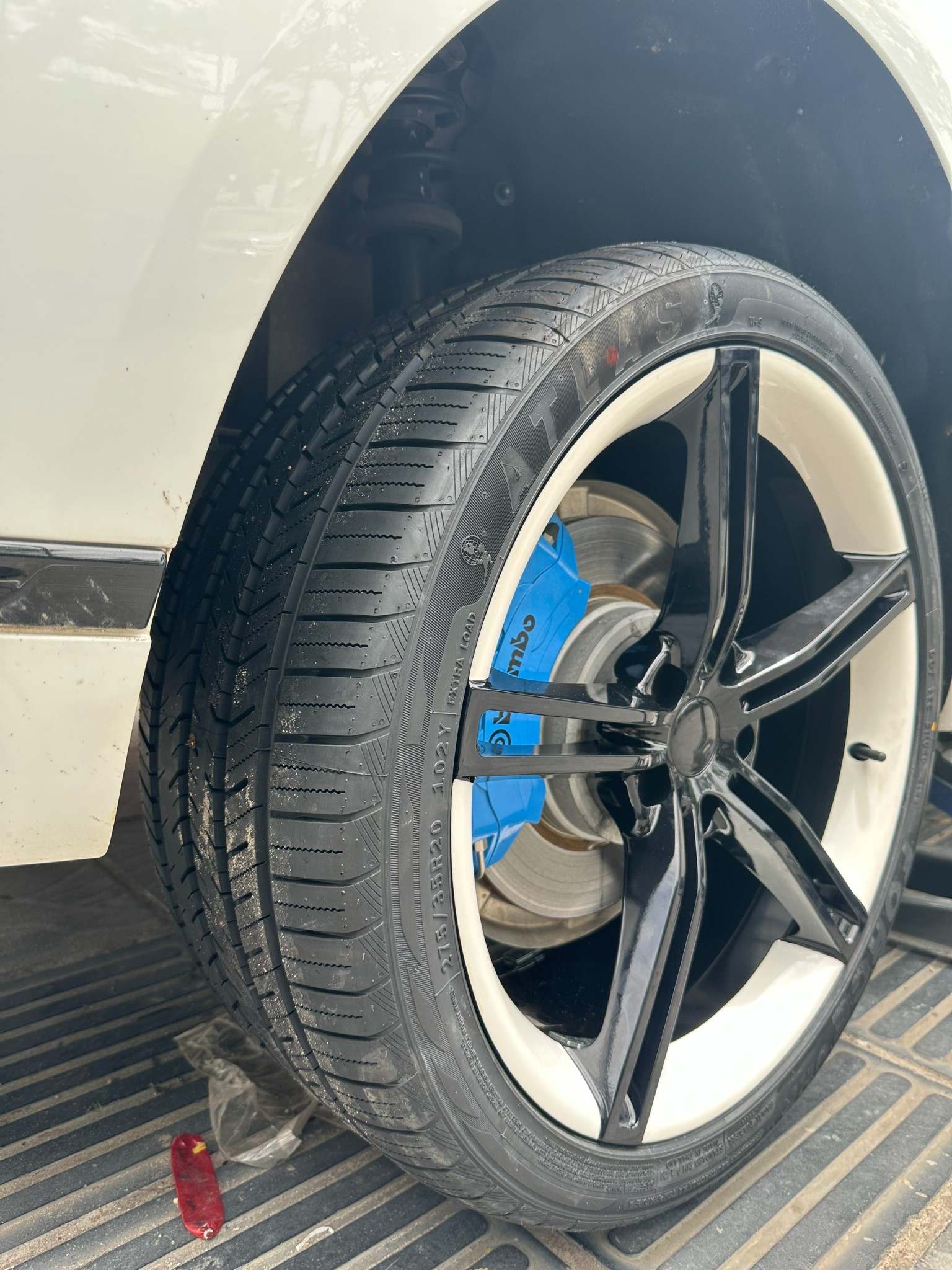 là Lốp 275/35R20 FORCE UHP 102Y XL AT VCM_thumbnail_6