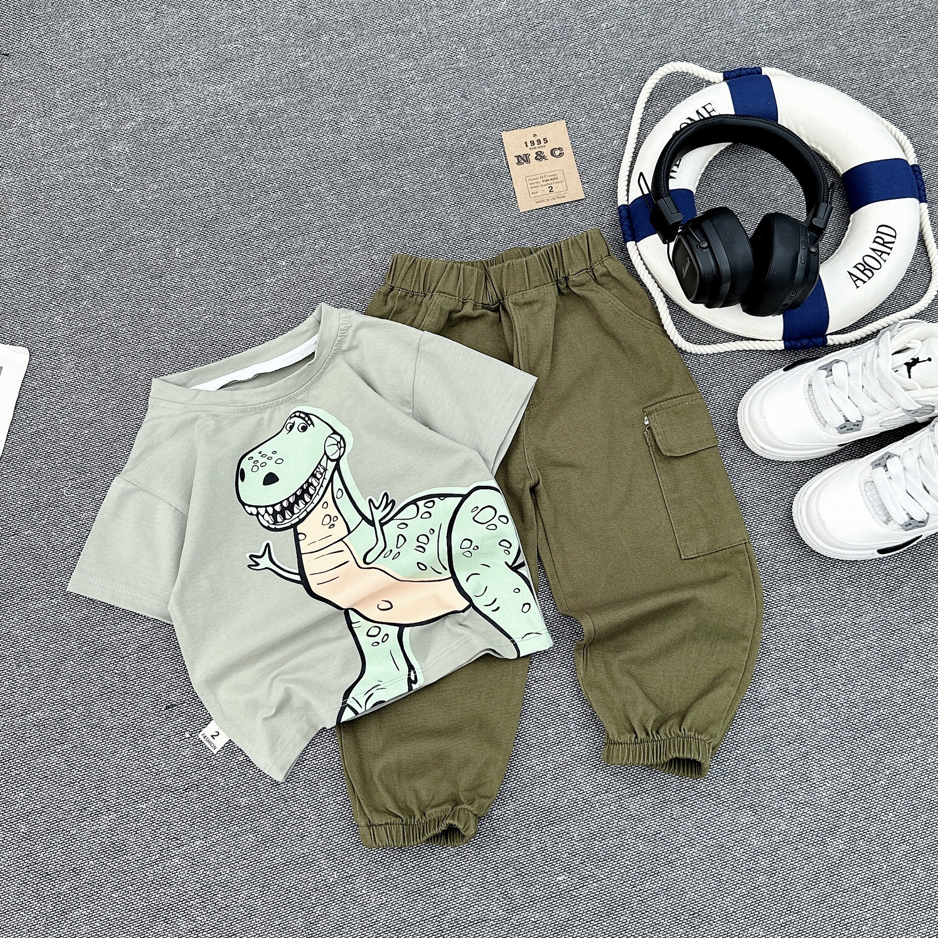 H98 BỘ CỘC KHỦNG LONG QUẦN RÊU- A117.1381