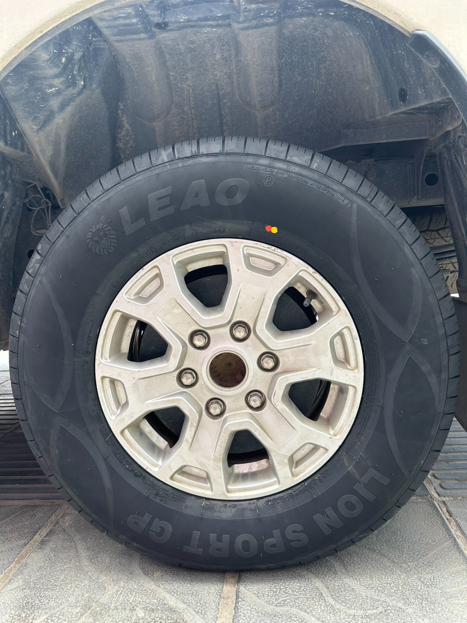 Lốp 255/70R16 LION SPORT GP 111S LA_thumbnail_6