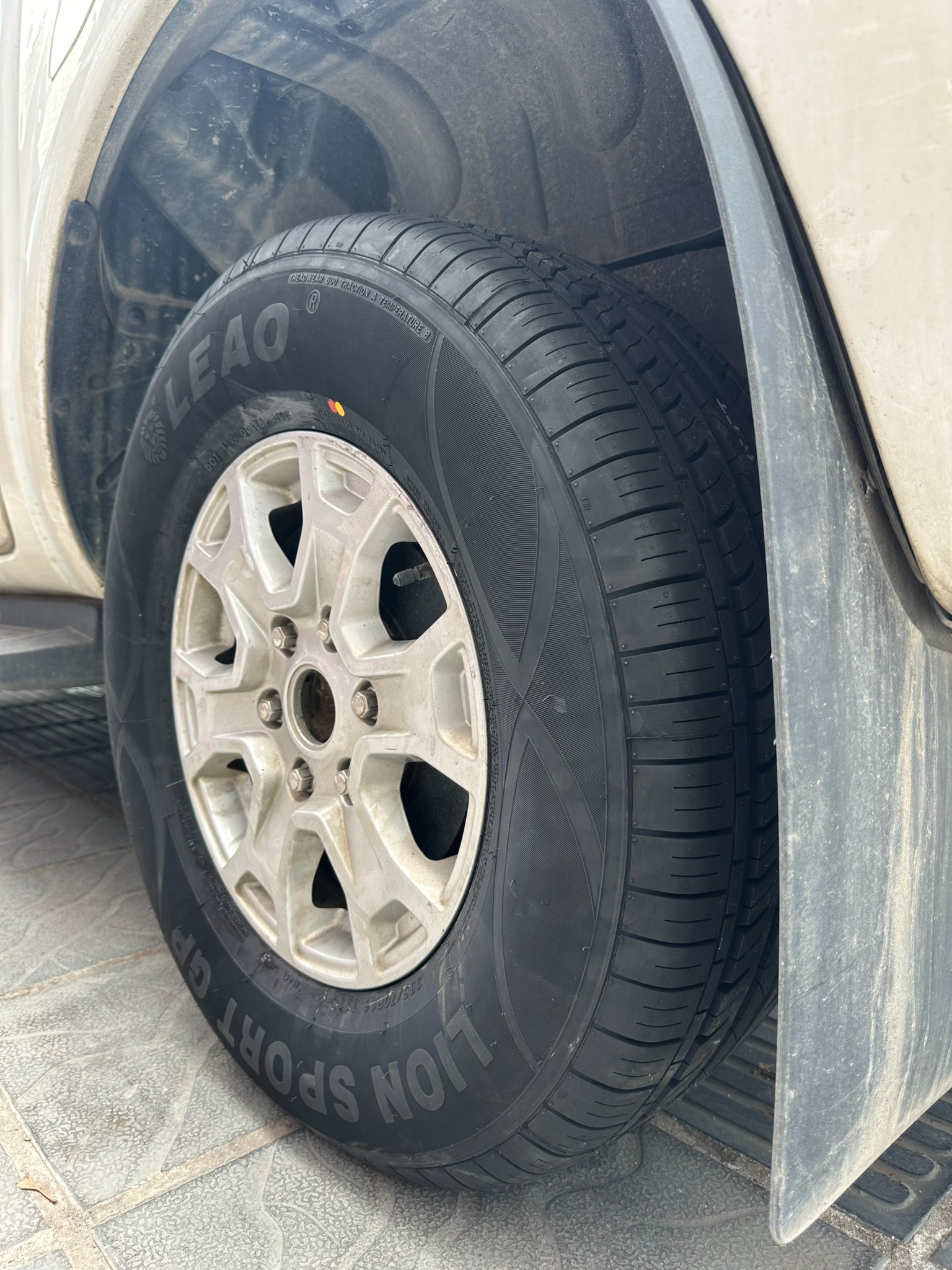 Lốp 255/70R16 LION SPORT GP 111S LA_thumbnail_5