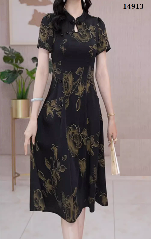 14913-Đầm suông A cổ tàu nền đen hoa vàng (lụa satin)_thumbnail_0