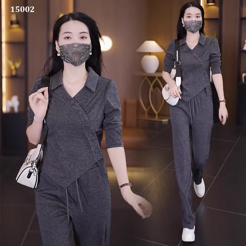 15002-Set bộ thể thao xám áo cổ bẻ kết nút lệch tà cách điệu ( cotton lạnh)_thumbnail_1
