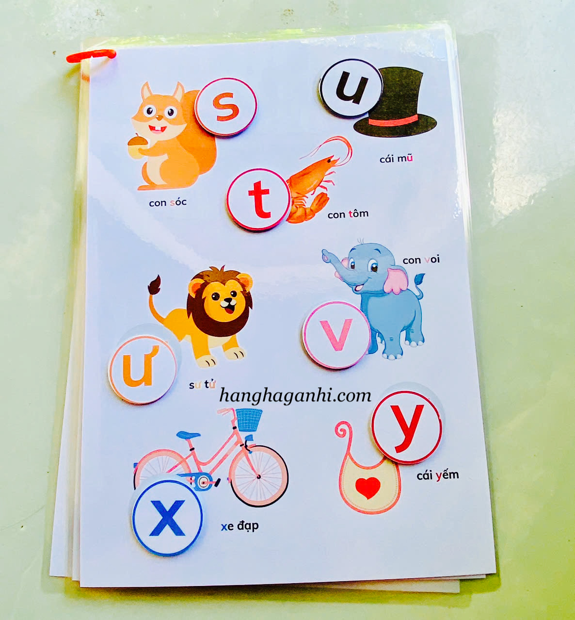 Sách tương tác bóc dán Bảng chữ cái Tiếng Việt_thumbnail_1