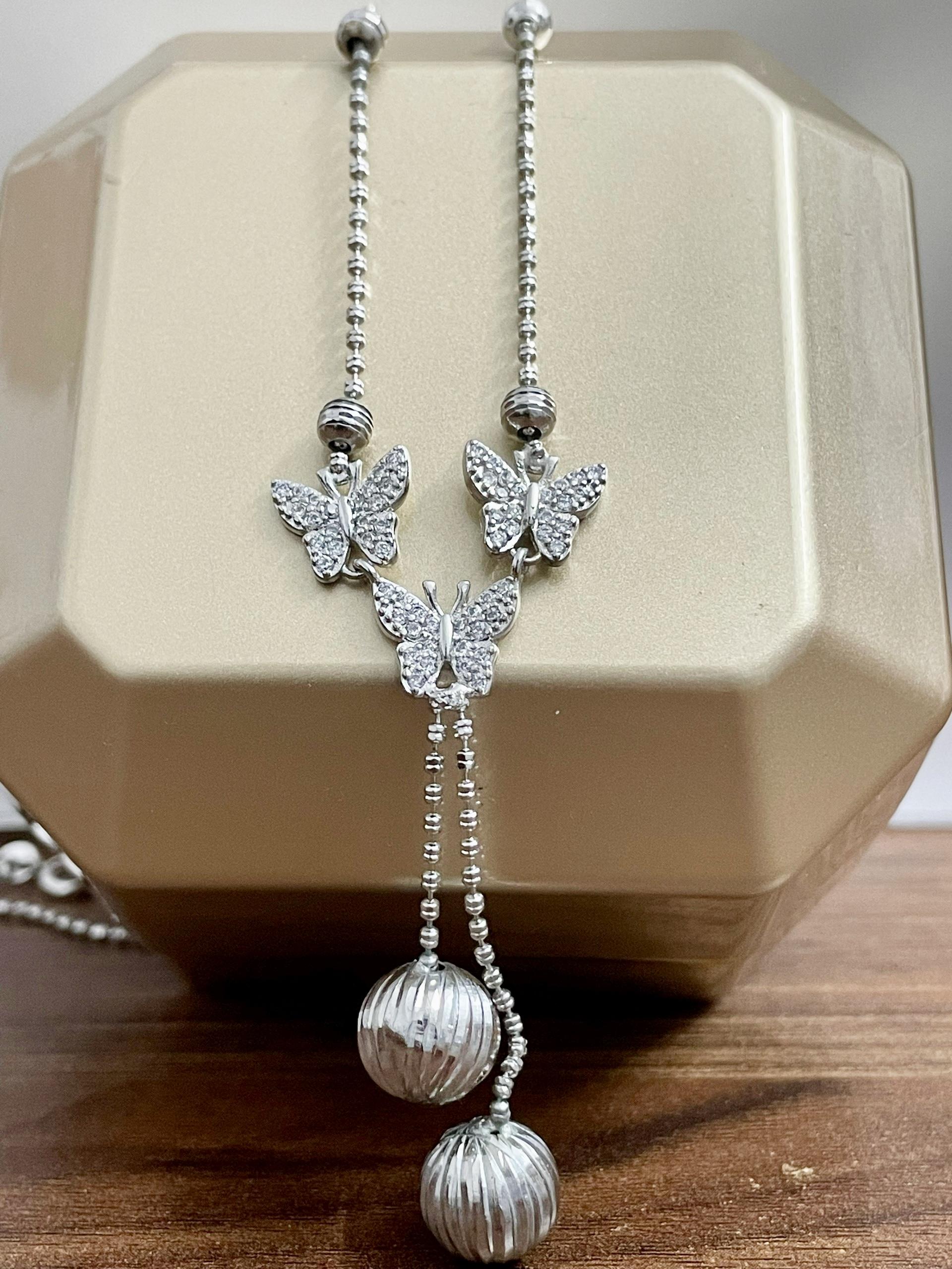 [May jewels] Dây chuyền mặt hình bướm - Vòng cổ trang sức quả cầu cho phái nữ
