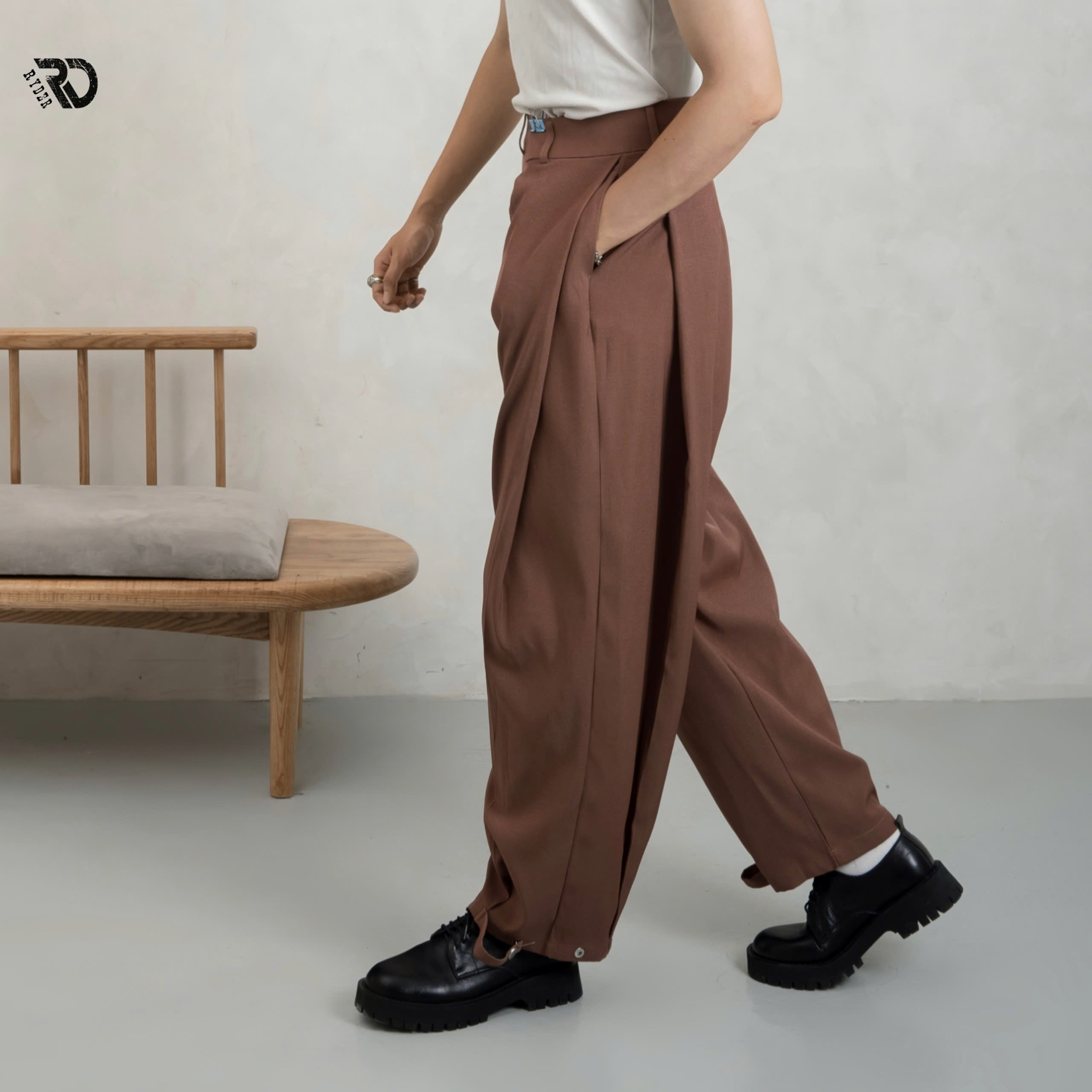 Quần Frank Pleated Wide-Leg Trouser QV02