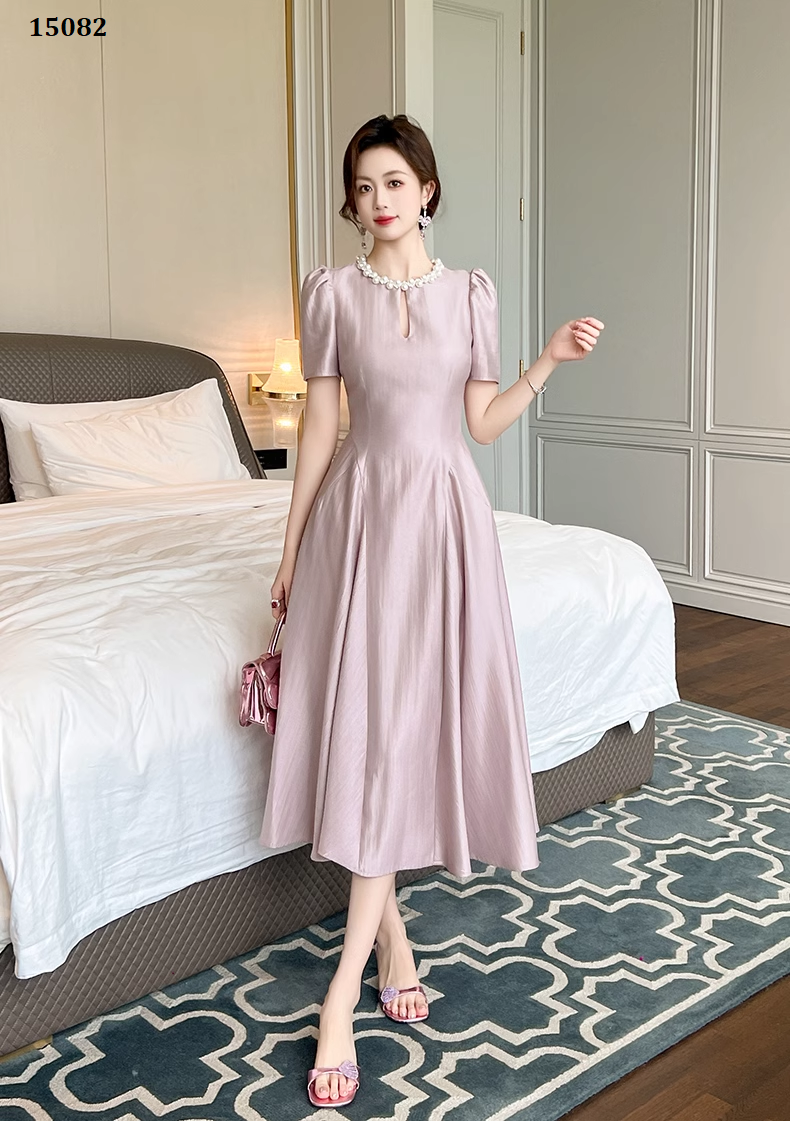 15082-Đầm xoè dự tiệc màu hồng cổ kết ngọc trai ( lụa ánh kim)_thumbnail_0