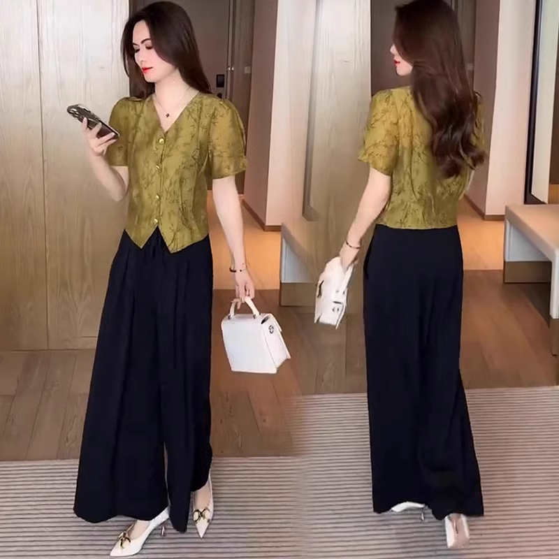 15074-Set bộ áo cổ tim kết nút kèm quần suông đen (lụa vân gấm, quần lụa đũi)_thumbnail_1