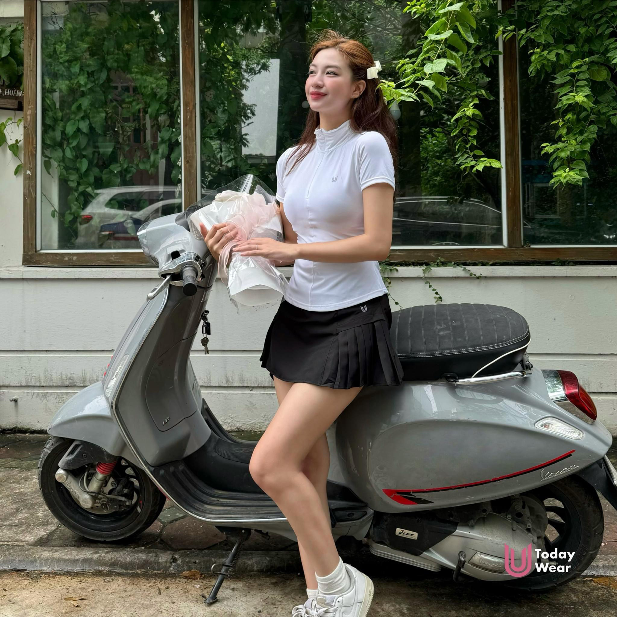 Áo Lia trắng mix chân váy Elly đen_thumbnail_2