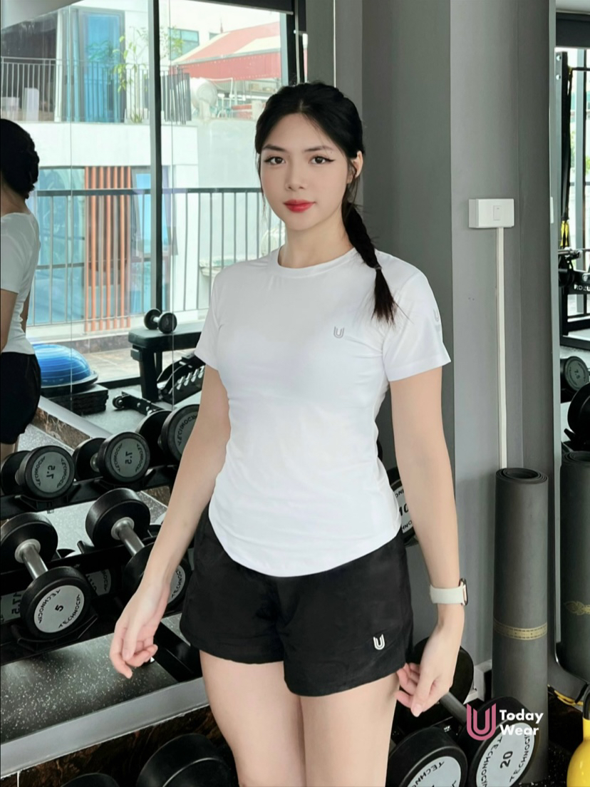 Áo Dri-fit trắng mix quần Gina short đen_thumbnail_1