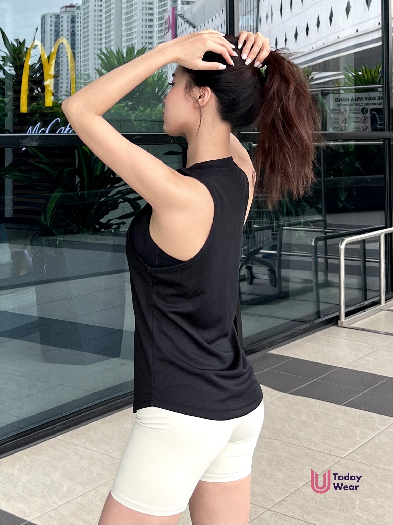 Áo Tanktop đen mix quần Rider Pearl_thumbnail_1