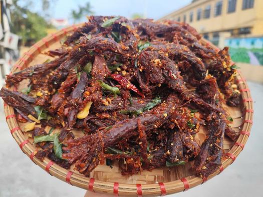 Product image - KHÔ BÒ TỎI ỚT