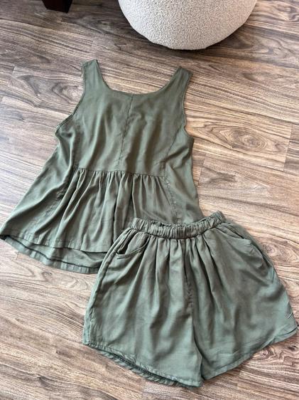 Product image - Quần áo xanh (tx)