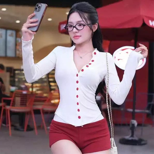 Product image - ເສື້ອຮັດຫຸ່ນຕິດດຸມ