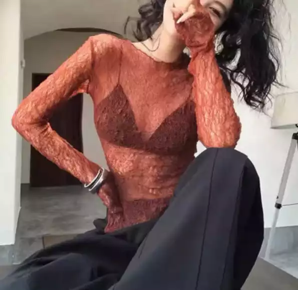 Product image - ເສື້ອຕ່ານ່າງ+ບຣາ