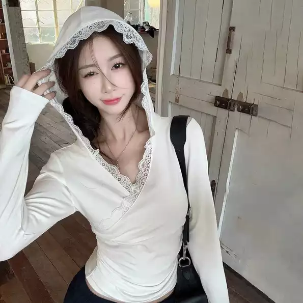 Product image - ເສື້ອແຂນຍາວຫມວກຄຸມ