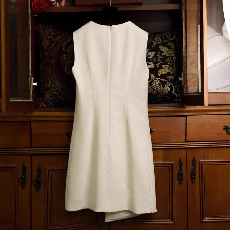 16116-Đầm suông A màu trắng vạt lệch cách điệu ( chéo nhật)_thumbnail_1