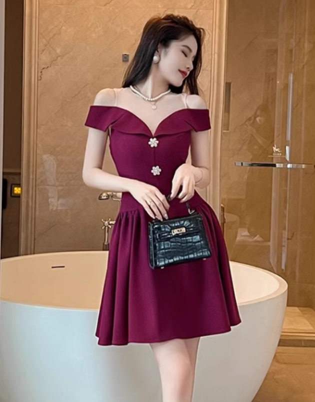 15141-Đầm xoè bẹt vai màu hồng đậm ( chéo nhật)_thumbnail_1