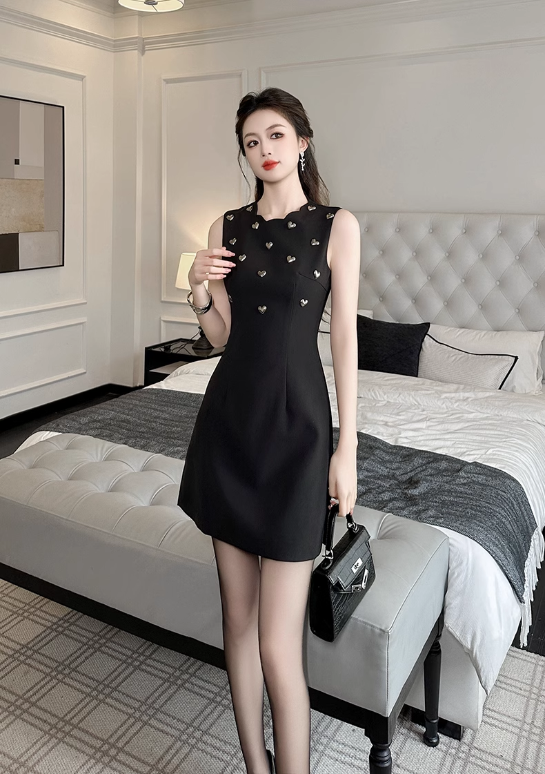 15791-Đầm  đen sát nách cổ cutout dợn sóng kết phụ kiện ( chéo nhật)-15791_thumbnail_2