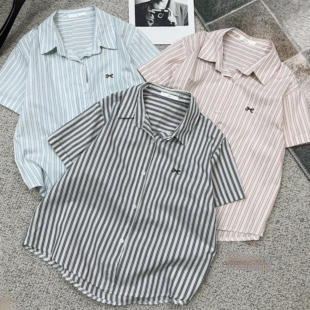 Áo sơ mi kẻ cộc tay thêu nơ