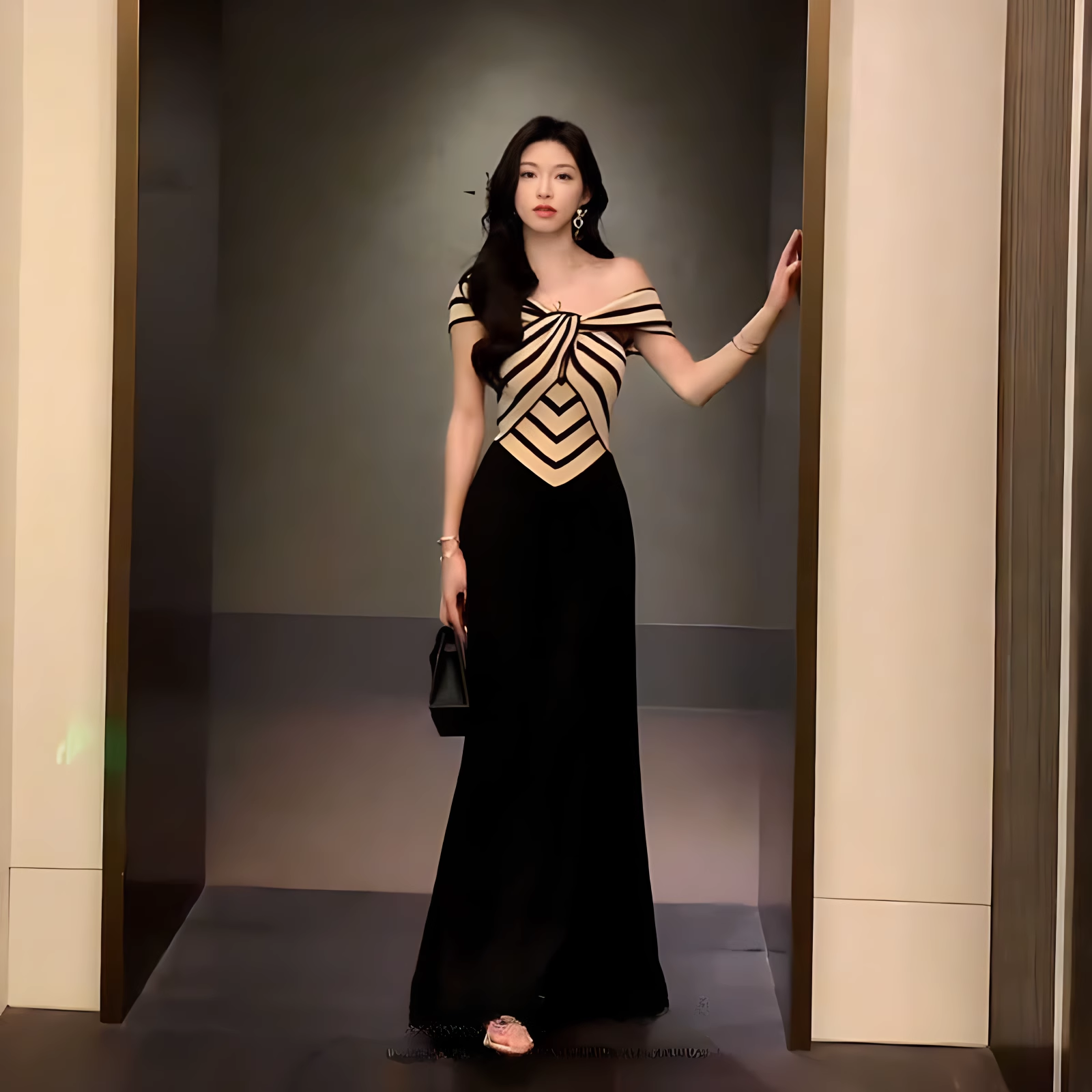 15979-Đầm dài đi tiệc phối sọc bẹt vai ( thun sọc, chéo hàn)_thumbnail_1