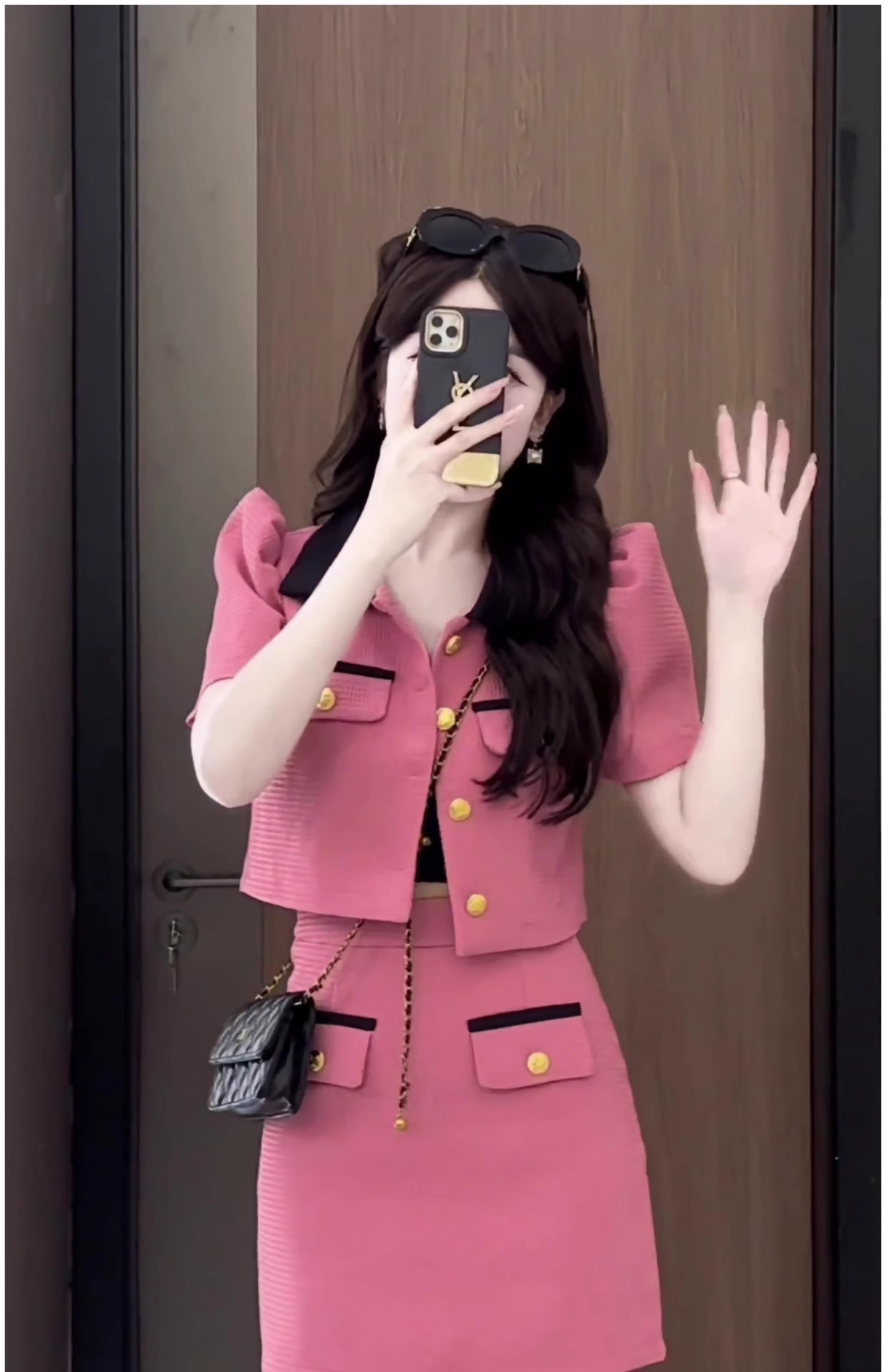 16191-Set áo chân váy bút chì màu hồng ( chéo nhật)