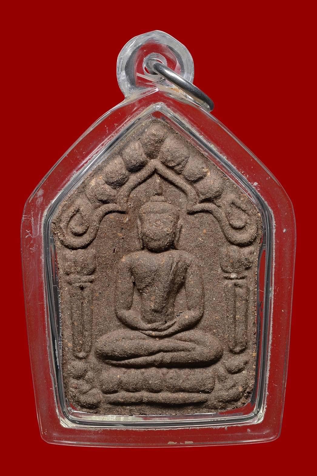 Khun Paen Wesiyarak (Hỗn hợp bột linh thiêng Maha Phutthi) – Đính Takrut Vàng Năm 2554