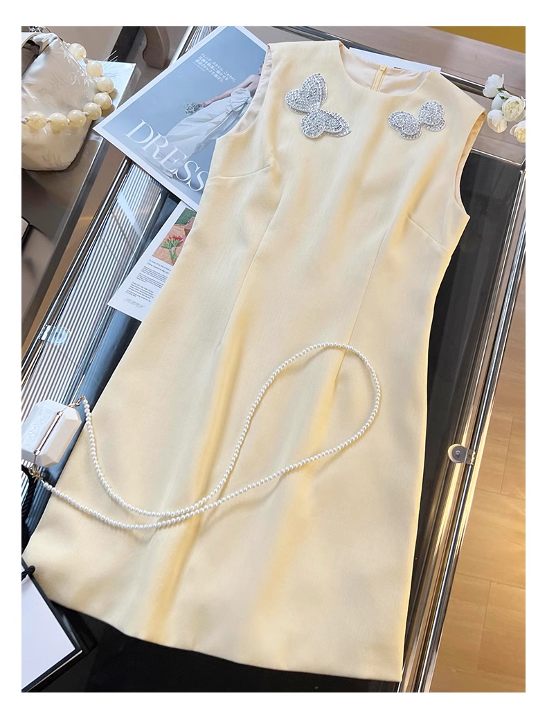 16211-Đầm A màu  vàng  sát nách kết bướm ( chéo nhật,lót)_thumbnail_1