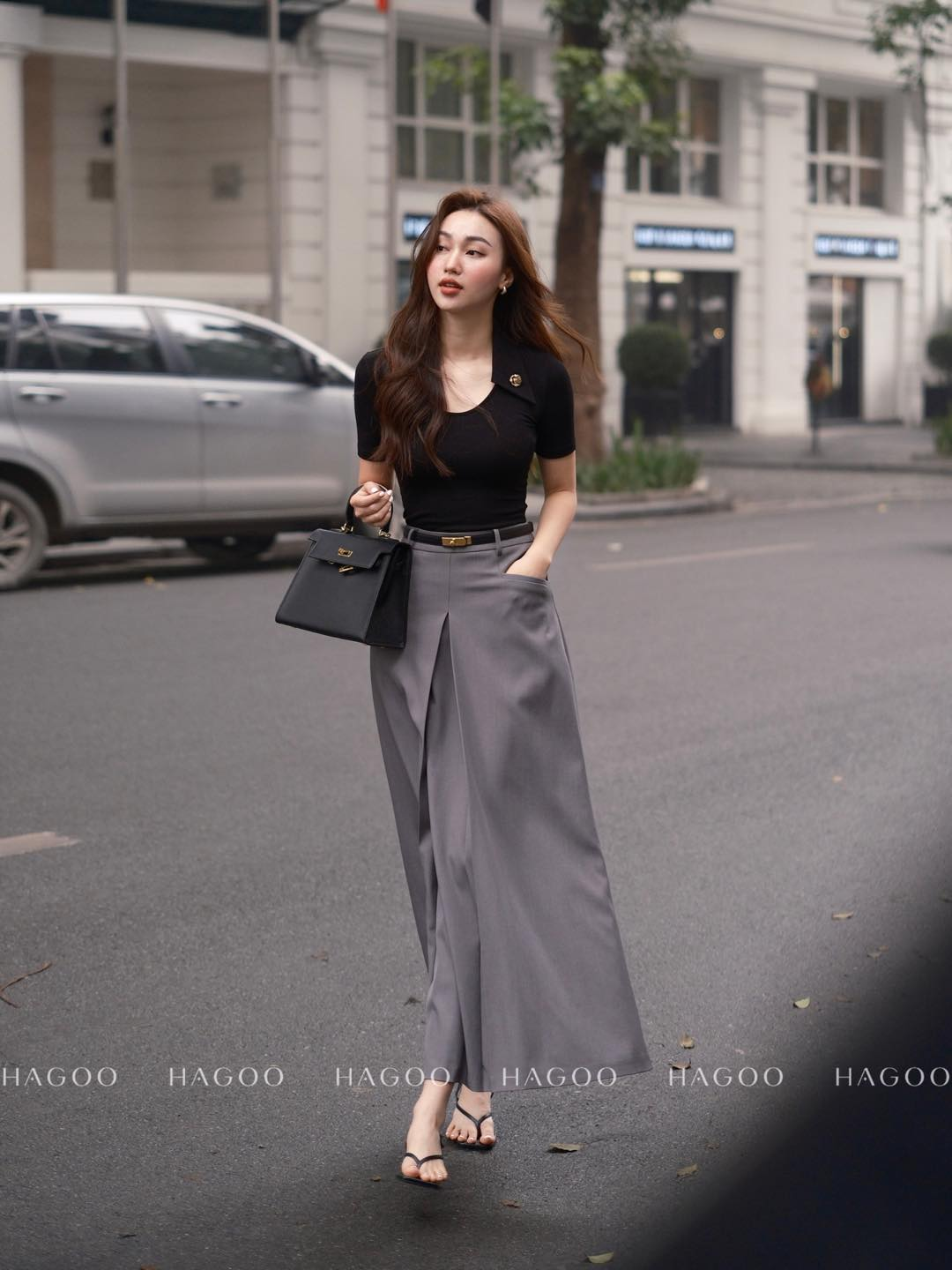 Chân váy ly sup xẻ V HAGOO