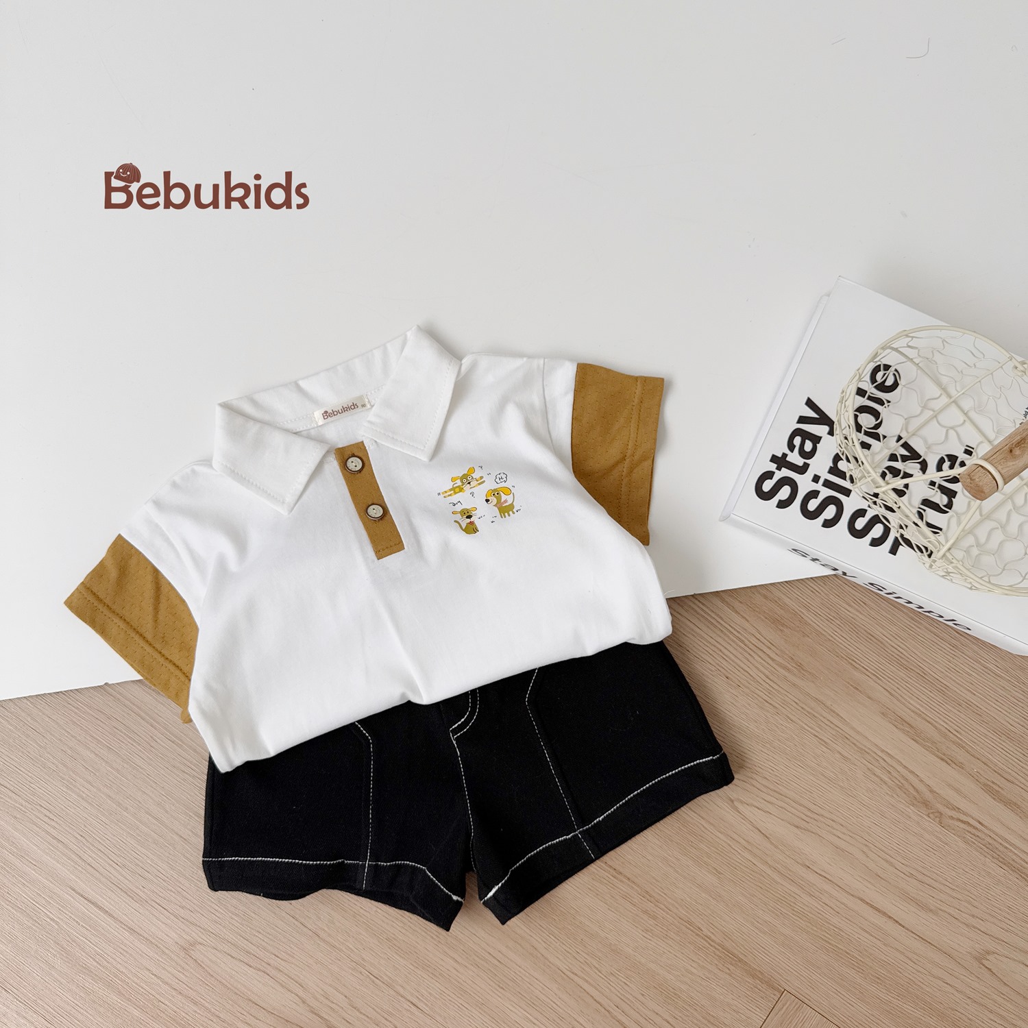 SB2261- bộ polo phối nẹp, tayin 3 chú cún ngực nẹp nâu