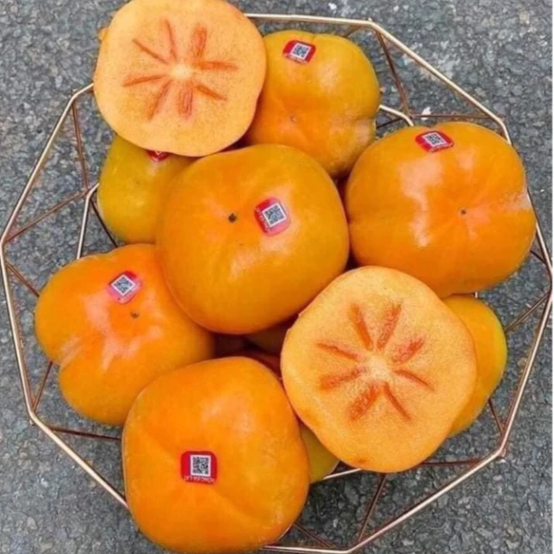 Hồng giòn Nhật Bản_thumbnail_1