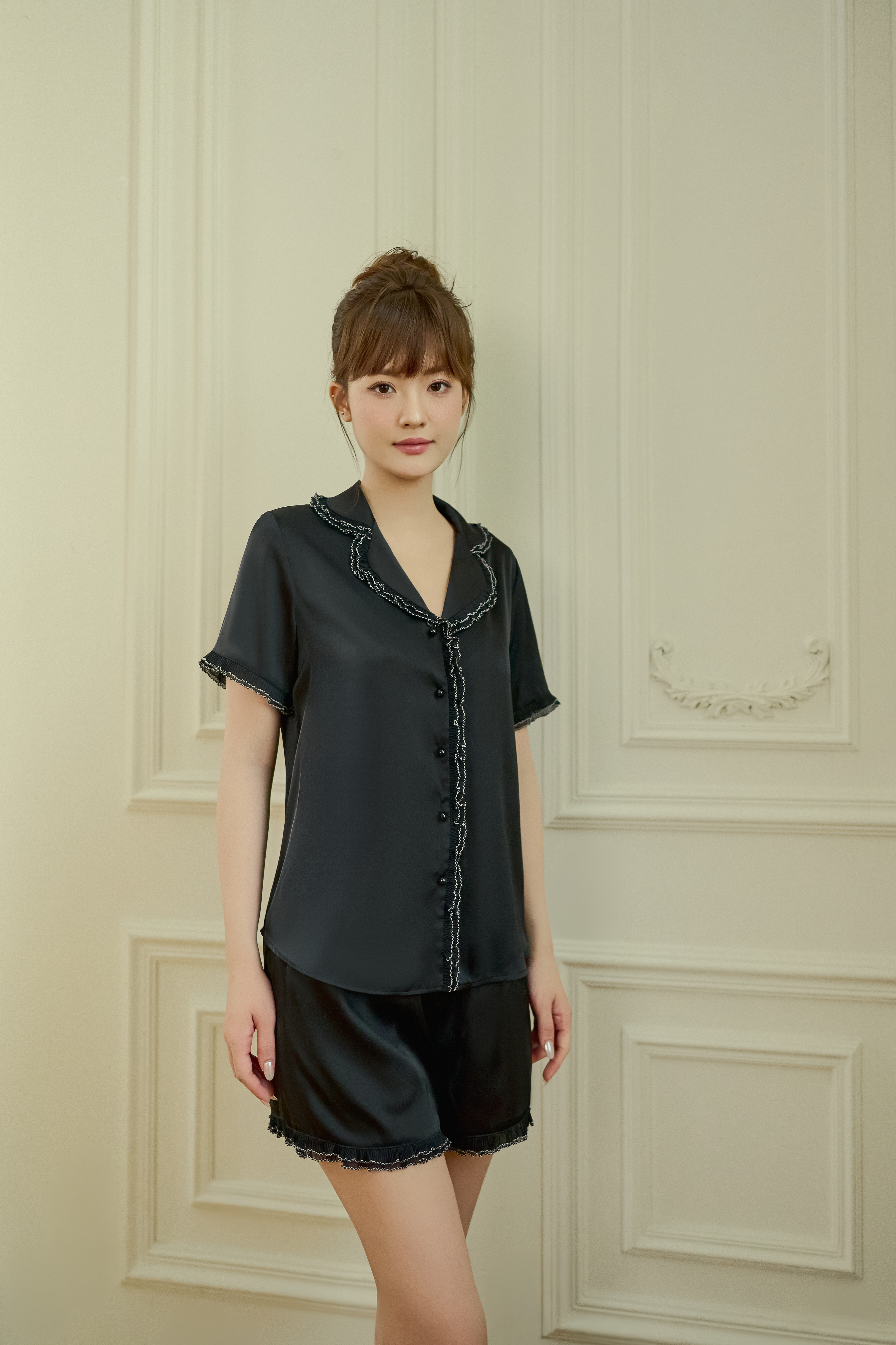 Bộ lụa áo cộc tay, quần cộc BN588