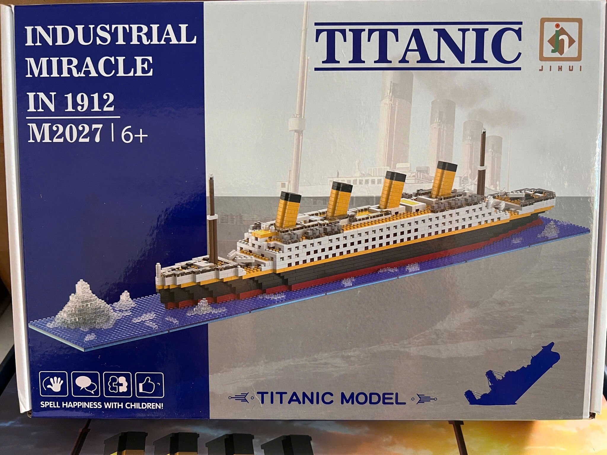 LEGO Mô hình lắp ghép 𝐓𝐚̀𝐮 𝐓𝐢𝐭𝐚𝐧𝐢𝐜 kích thước lớn (2.000 chi tiết)_thumbnail_7