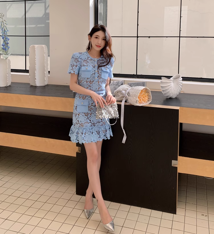 16396-Đầm ren xanh đuôi cá  kết nút ( ren, lót)_thumbnail_0