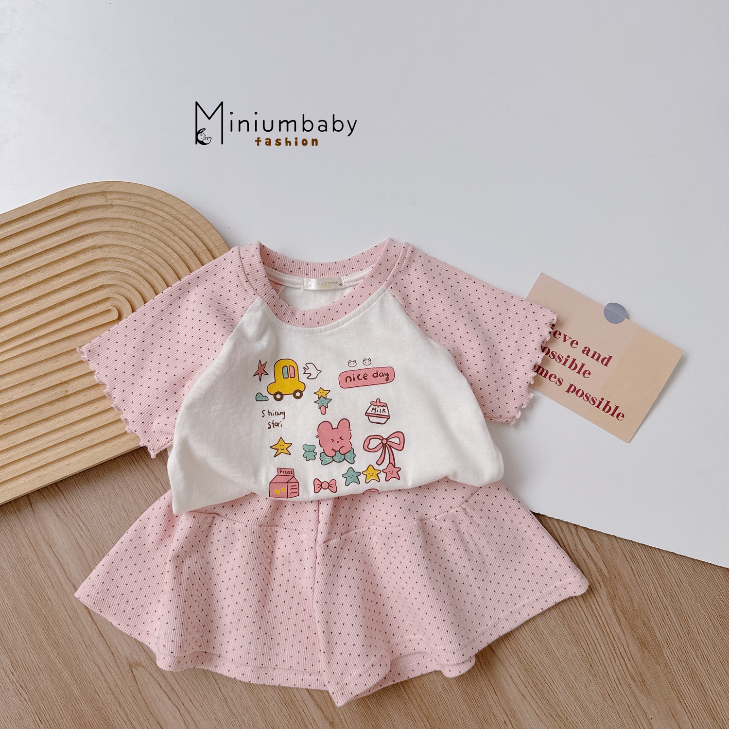 SB1953- bộ cộc tay in họa tiết phối kẻ hồng, bi hồng bèo gấu tay bi hồng