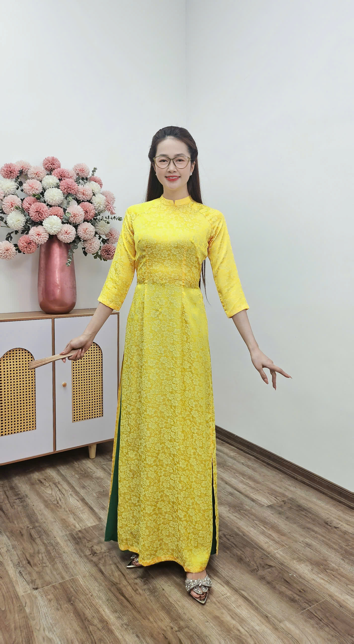 A2350CC áo dài gấm thượng hải màu vàng hoàng yến_thumbnail_1