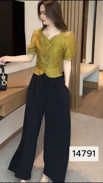 14791-Set bộ quần đen phối áo kiểu vạt bầu 14791_thumbnail_0