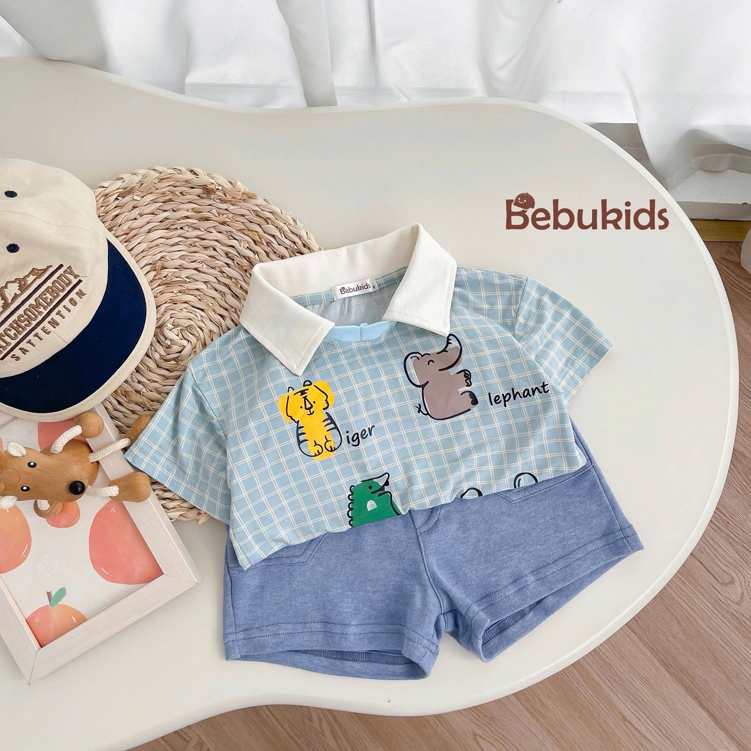 SB2253- bộ polo karo in chữ động vật coban