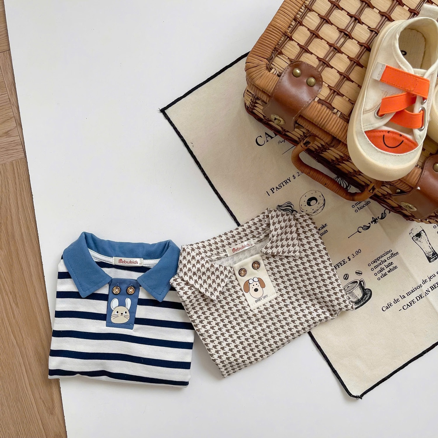 SB2052-  bộ polo bé trai nẹp thân trước đính cúc in động vật