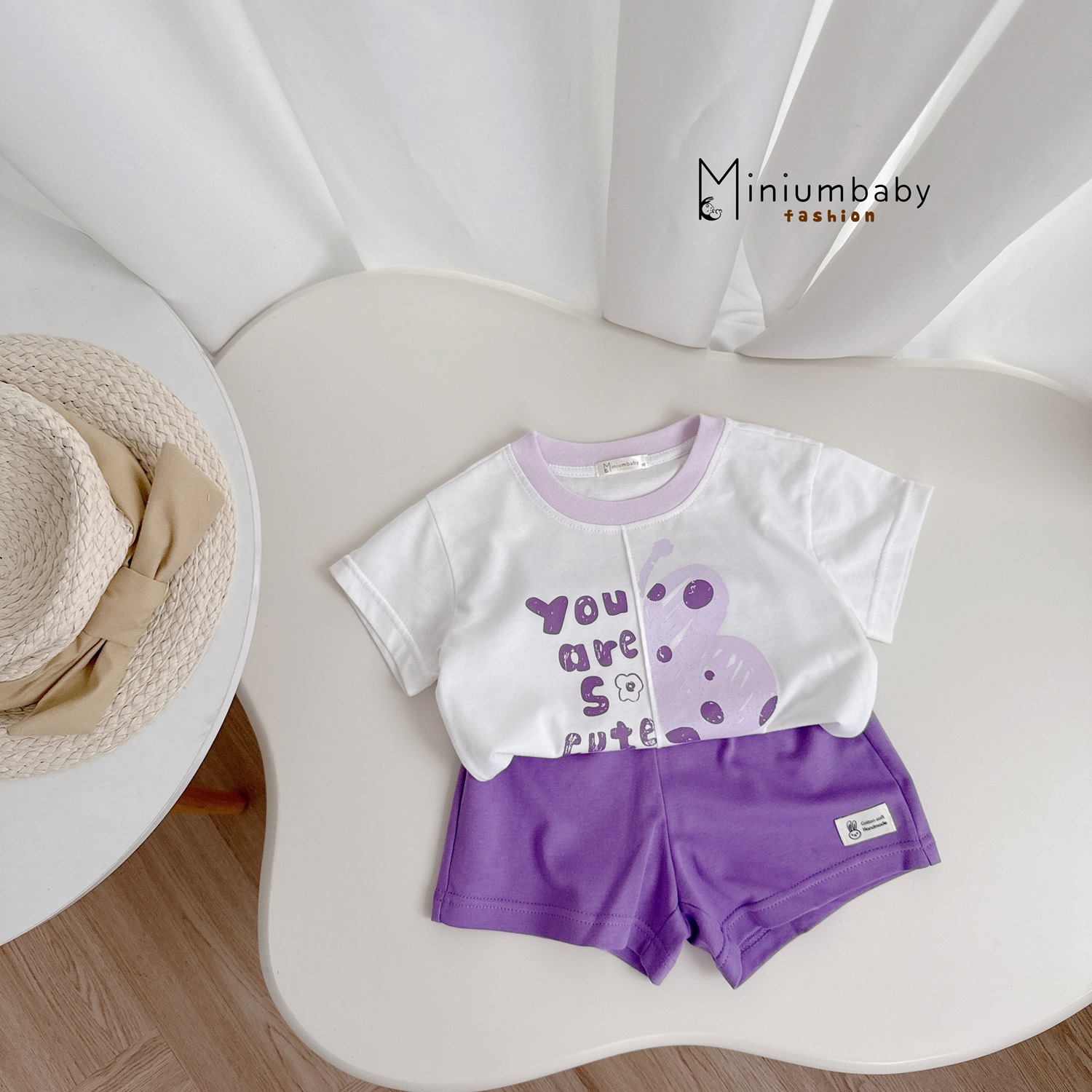 SB2296- bộ cộc tay bé gái in bướm, chữ you are so cute trắng
