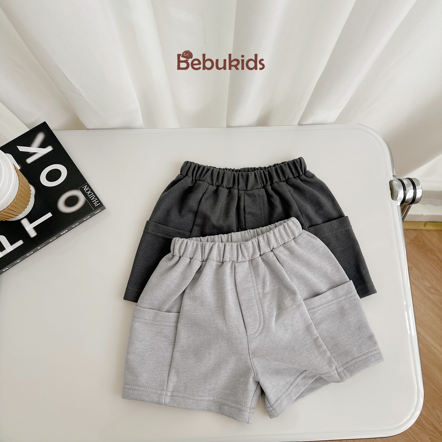 SB2342- bộ polo sát nách ngực in gấu trúc
