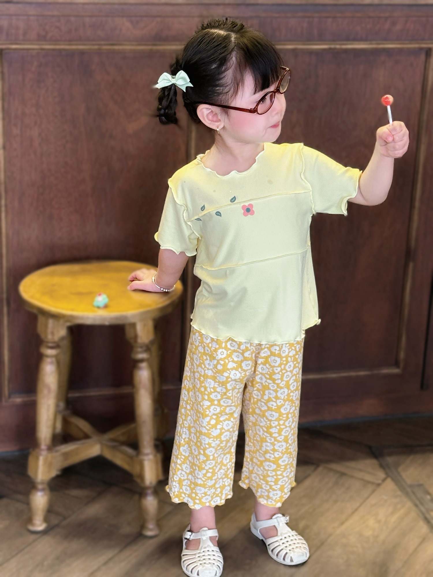 SB2297- bộ cộc tay quần lửng bèo cổ, nách, gấu, in hoa lá
