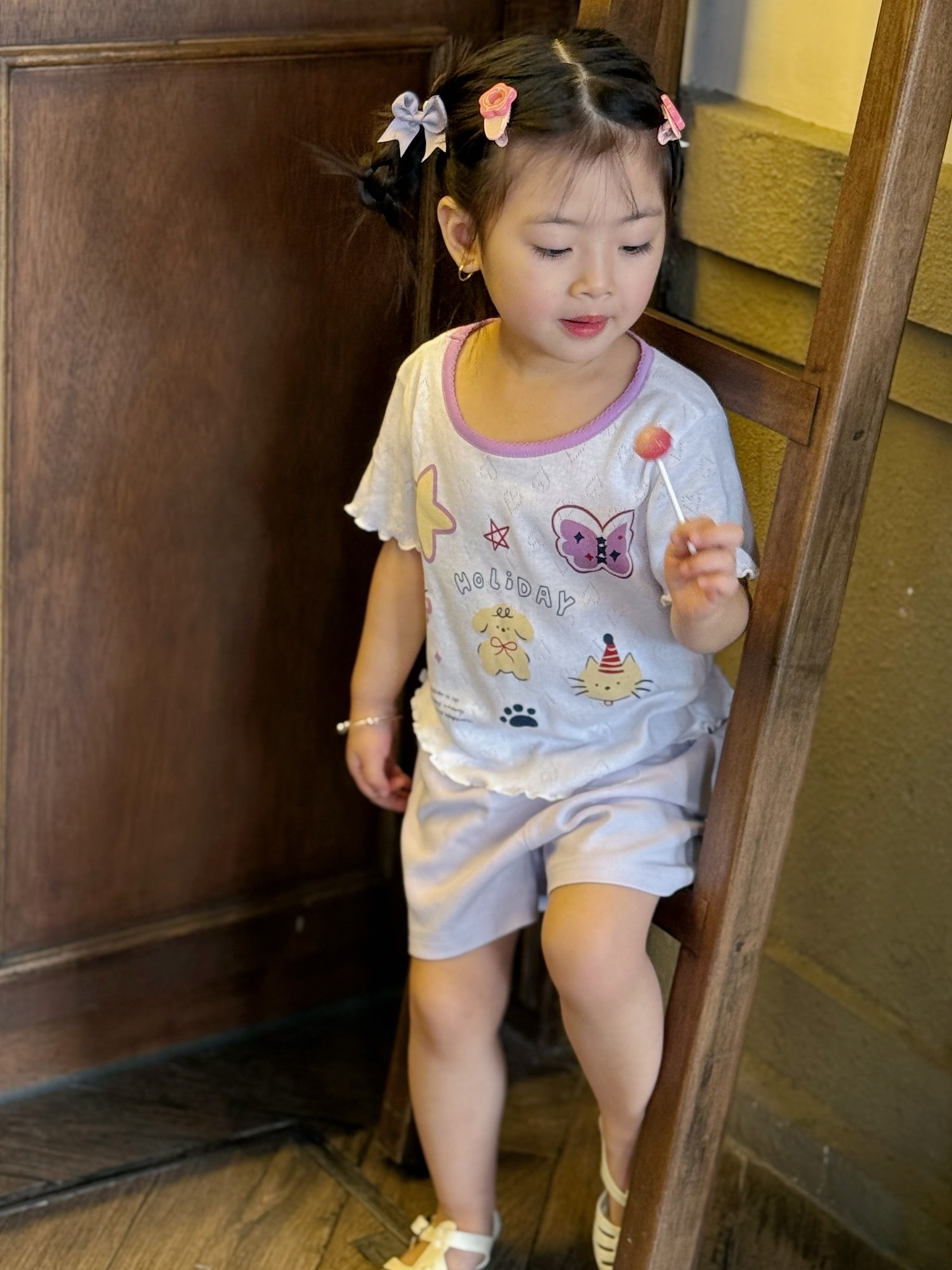 SB2320- bộ cộc tay viền bèo in sao, bướm, cún, holiday
