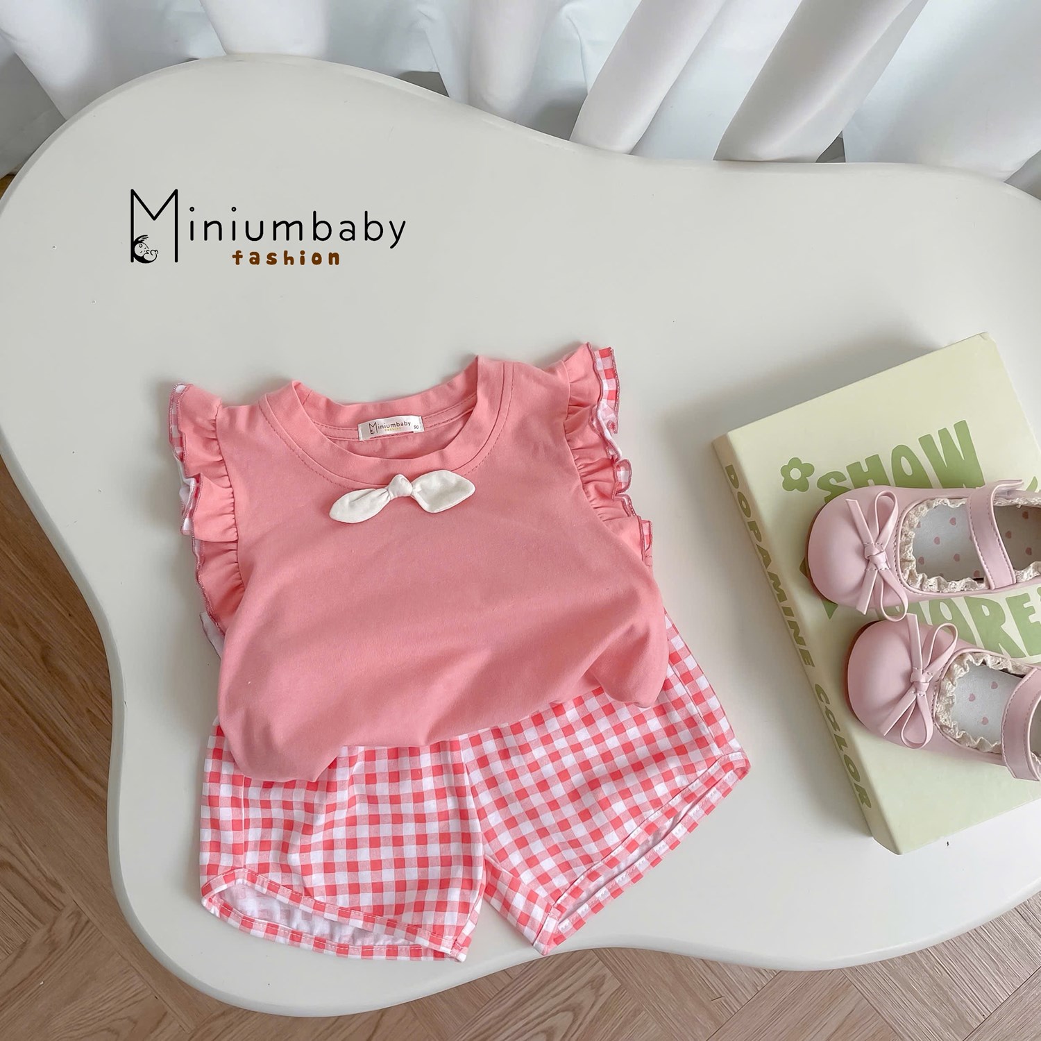 SB2361- bộ sát nách cánh tiên bé gái đính nơ hồng