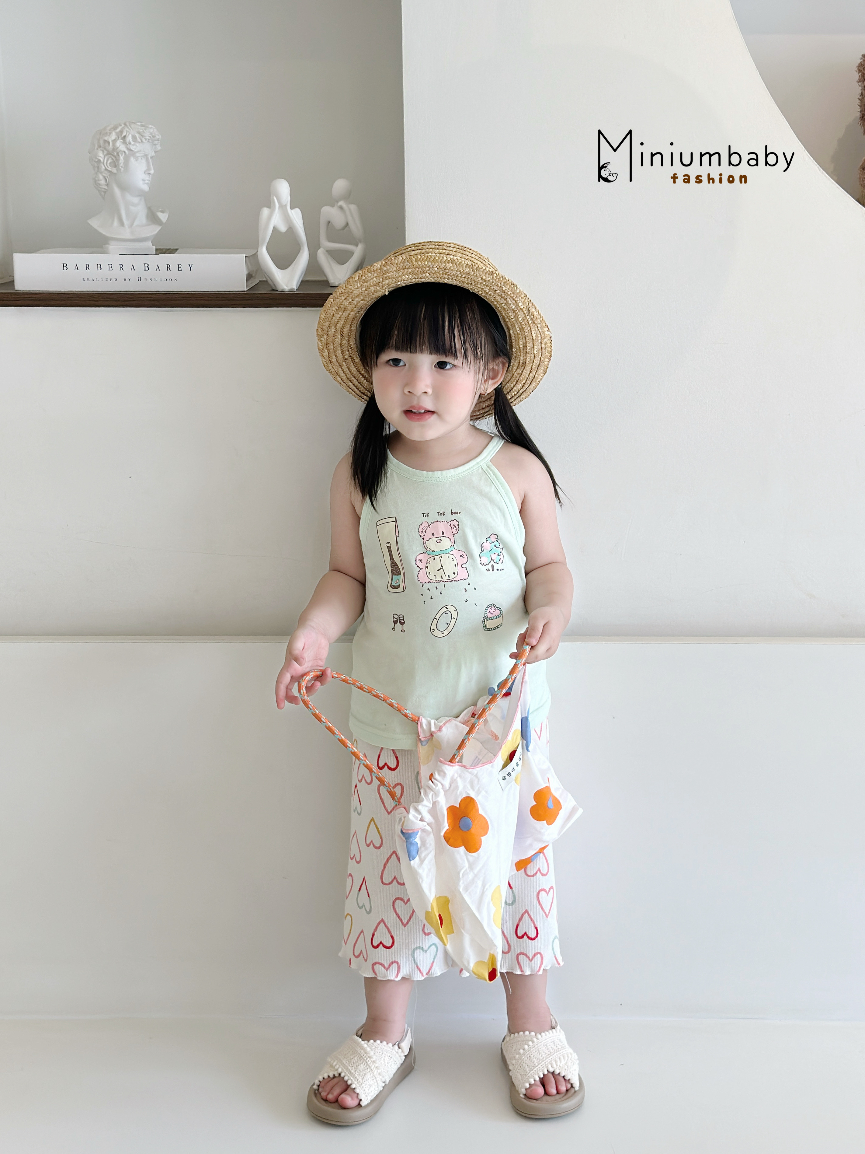 SB2357- bộ cổ yếm quần lửng in gấu đồng hồ, quần tim hoa,...