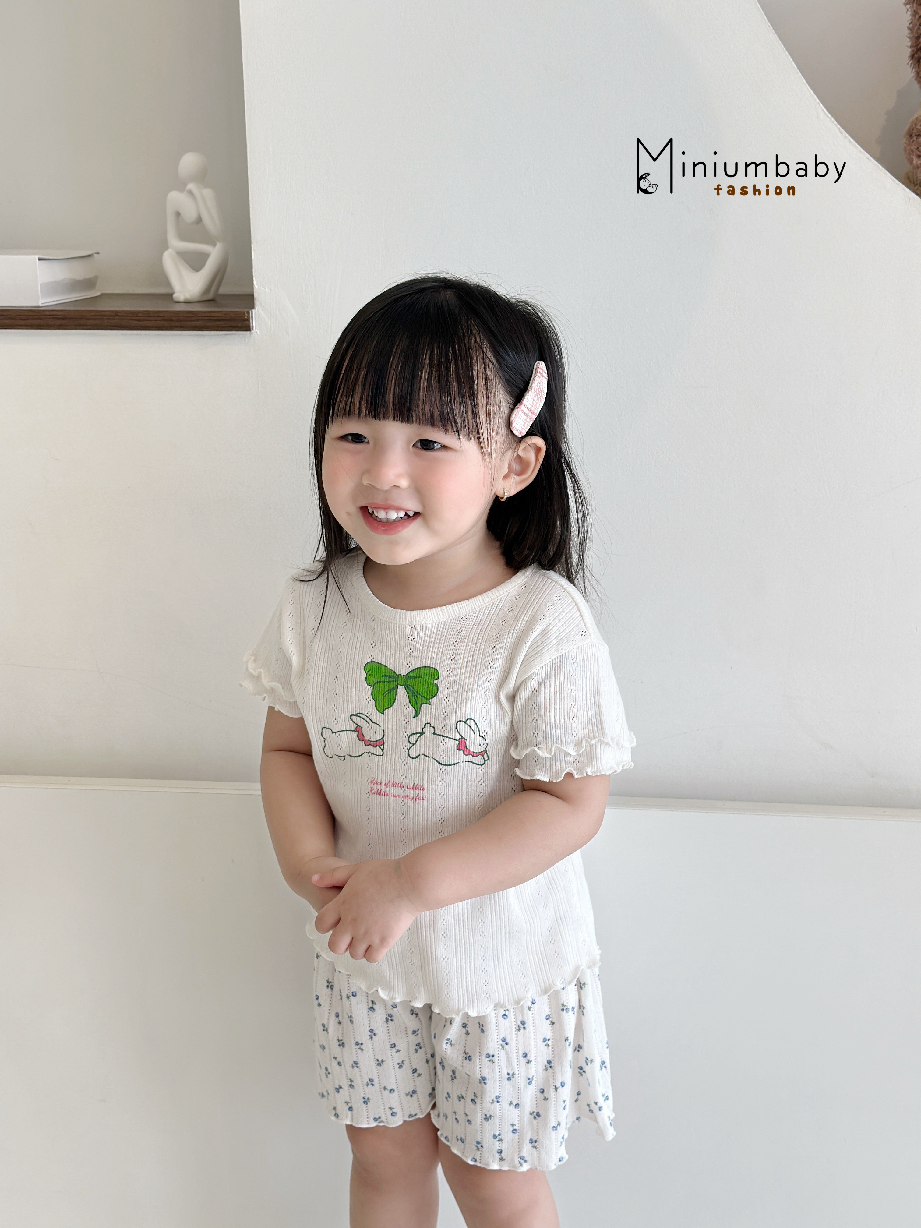SB2347- bộ cộc tay in nơ thỏ, bèo gấu vạt áo