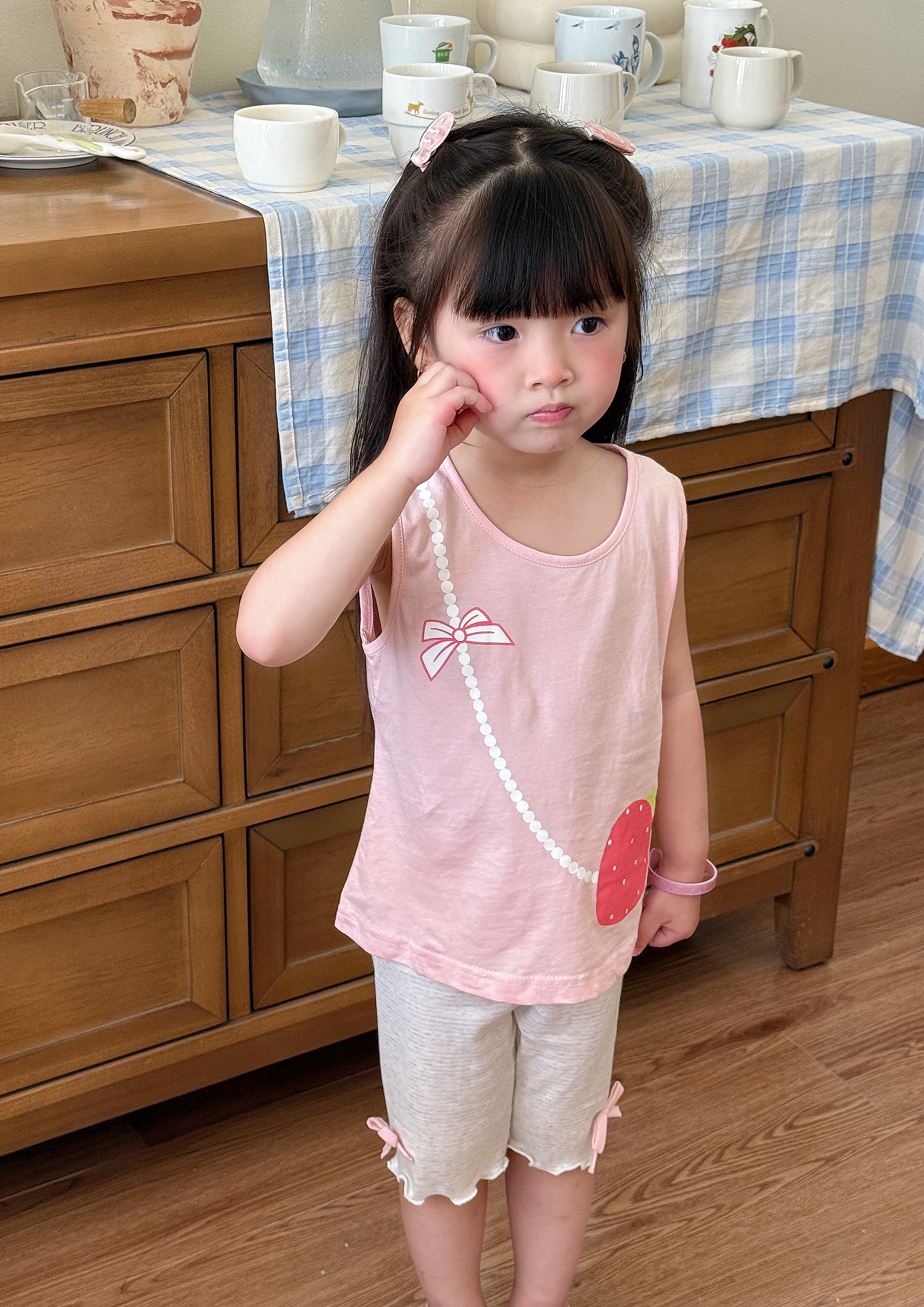 SB2371- bộ sát nách bé gái in túi chéo dâu tây nơ, quần đính nơ