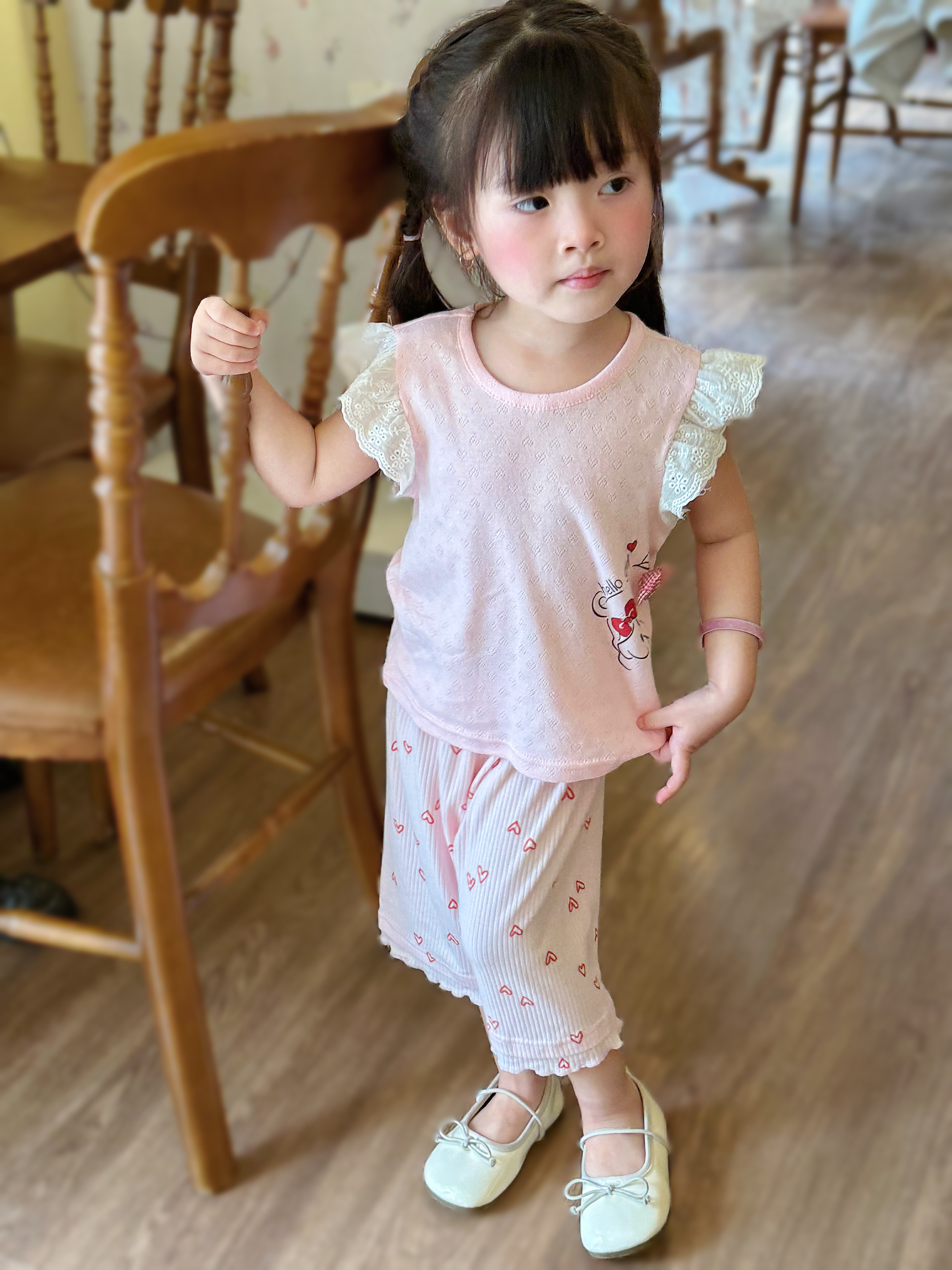 SB2365- bộ sát nách cánh tiên ren in bé gái đính nơ, phối quần tim